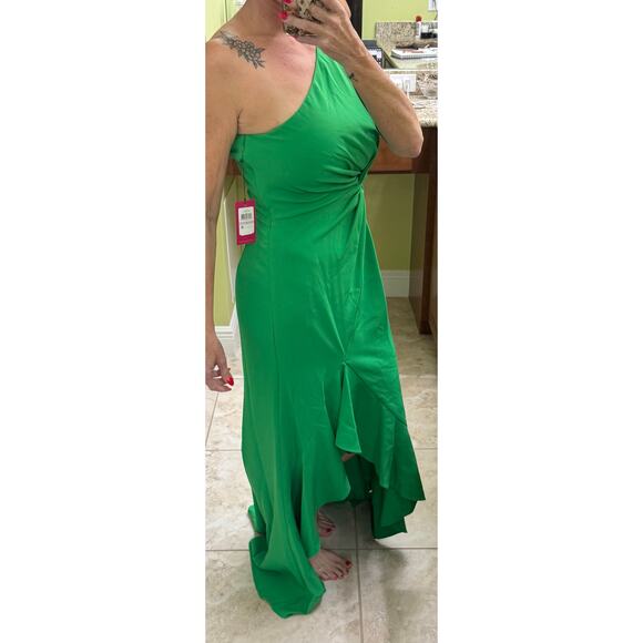 Vince Camuto Green Off-Shoulder Shoulder Twist-Waist Ruffled Gown 6 NWT - Picture 6 of 9